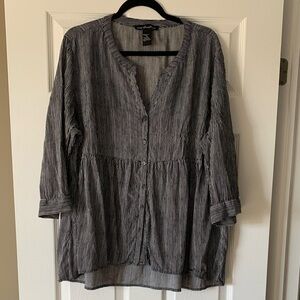 Ava Christine Button-Up Top